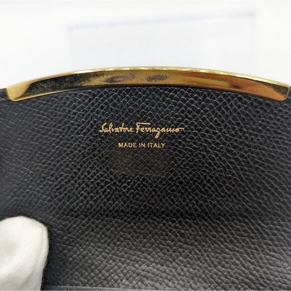 Salvatore Ferragamo Keyholder - Picture 3 of 3